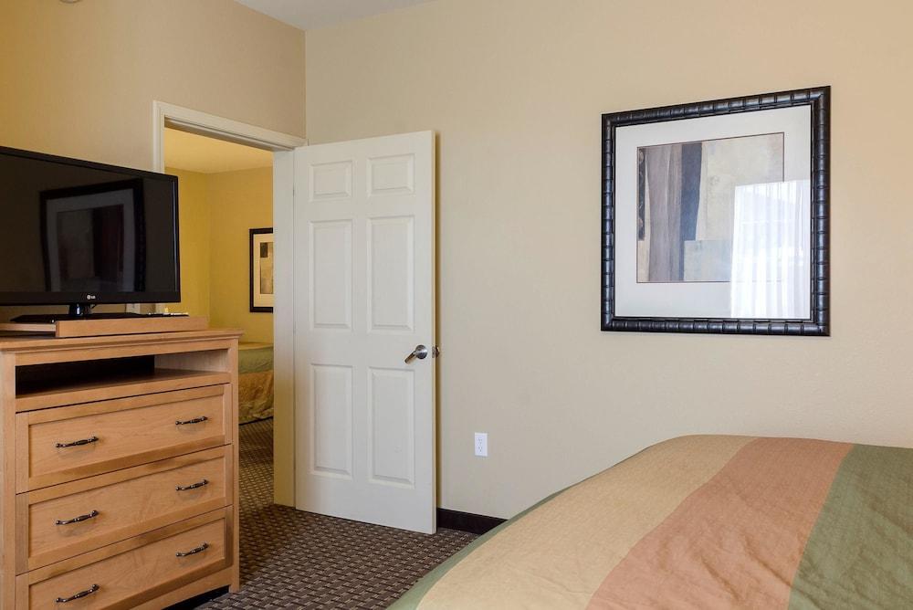 Mainstay Suites Williston Exterior photo